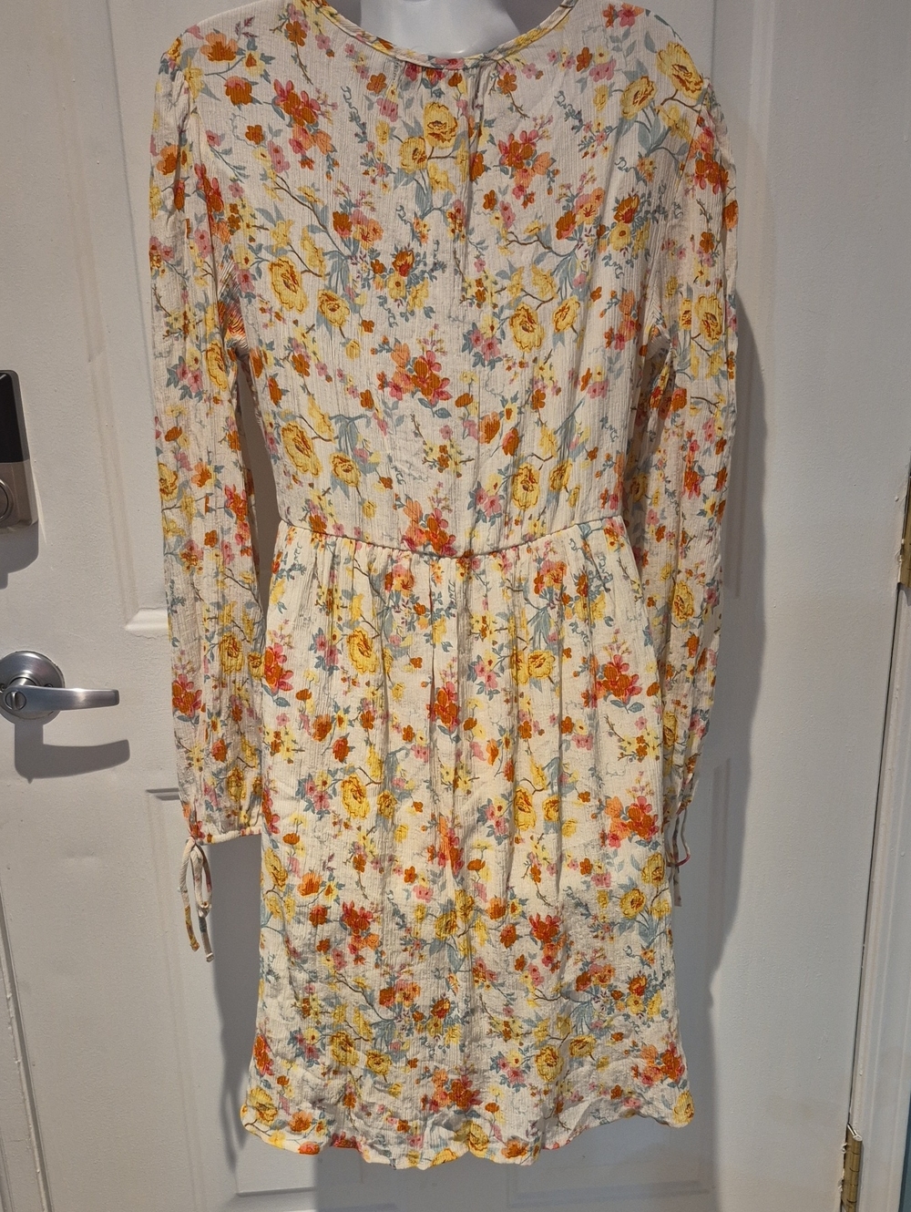 Oak & Trellis Floral V-Neck Long Sleeve Cream Dress size L - Picture 5 of 10
